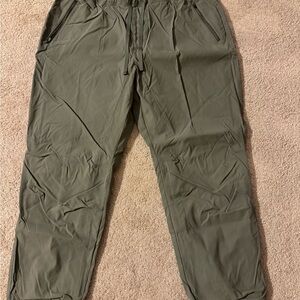 Eddie Bauer Women’s Rainier Fleece-Lined Pull-On Hiking Pants Green Sz 18